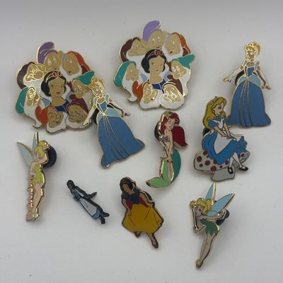 LOT 105P: Disney Princess Pins: WDW Trading Pins & Vintage Pins