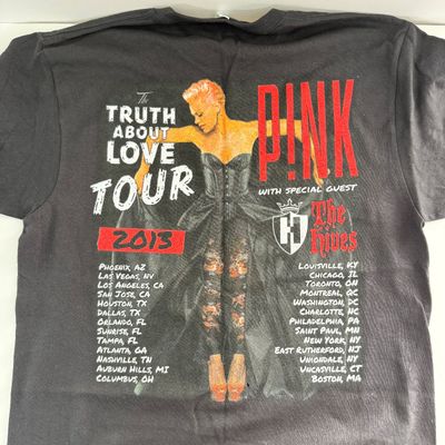 LOT 92A: P!nk, Amy Winehouse & Gwen Stefani CDs, Feetwood Mac DVD, XL Pink 2013 Tour Shirt, Pat Benatar & Blondie Tapes & More