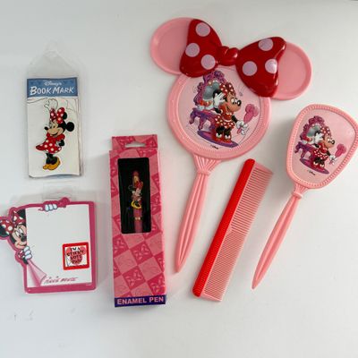 LOT 95A: Vintage Minnie Mouse Play Vanity Set, Minnie Mouse Bookmark, Sticky Notepad & NIP Pen