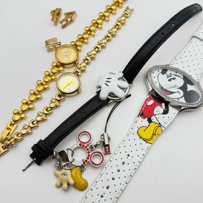 LOT 211J: Goldtone Mickey & Minnie Watches, Large Disney Parks Mickey Watch & More