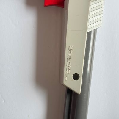 LOT 209V: Vintage Nintendo Entertainment System NES 1995 Zapper, 2 Controllers & 2 Copies of Super Mario Bros/Duck Hunt/World Class...