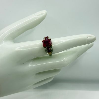 LOT 151F: Vintage size 7 10k RJW Gold Ring (3.6gtw)