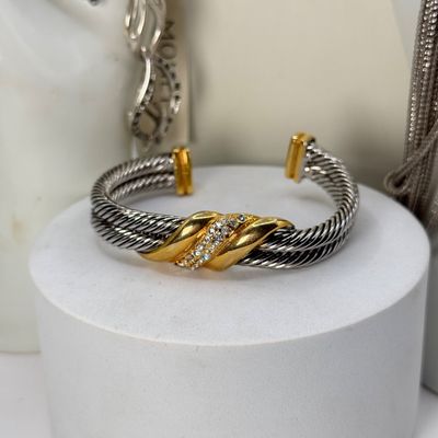 LOT 153J: Monet Leaf Necklace & Bracelet Set, Wire Necklaces, Bracelets & More