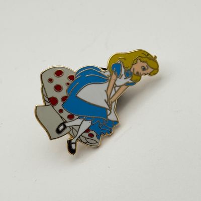 LOT 105P: Disney Princess Pins: WDW Trading Pins & Vintage Pins