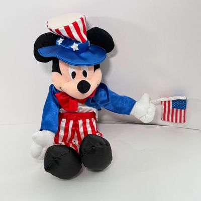 LOT 66A: USA Patriotic Disney Collection: US Flag Mickey Head Holiday Lights in Box (2), Patriotic Mickey, WDW 2002 4thof July Goofy...