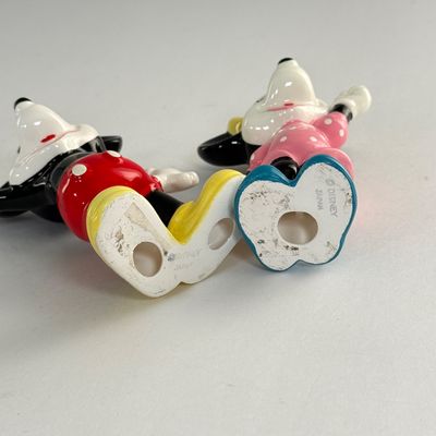 LOT 96A: Vintage Disney Mickey & Minnie Ceramic Figurines, Holding Hands Salt & Pepper Shakers