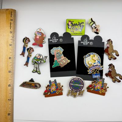 LOT 123P: LE5000 MGM Studios 4th of July, 2001 Goofy Dangler Pin & More Disney Trading Pins: Toy Story, Country Bear Jamboree, Star...