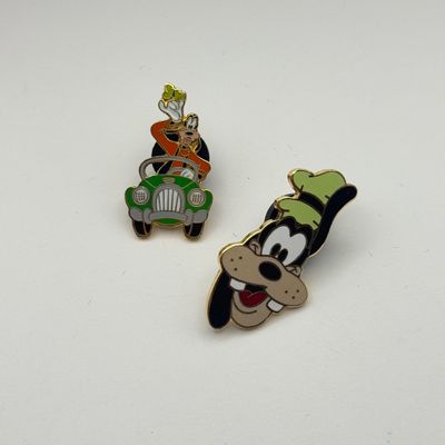 LOT 117P: WDW Trading Pins: Donald & Family, Goofy, June Birthstone Minnie, Pluto