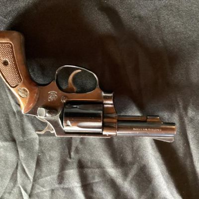 No. 14- Smith & Wesson 36 Revolver 38 Special