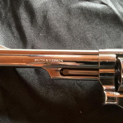 No. 4- Smith & Wesson 19-5 Revolver 38 Special