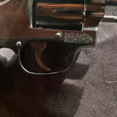 No. 2 - Smith & Wesson 36	Revolver 38 special