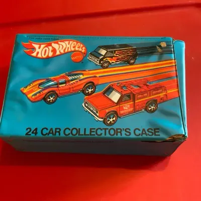 Vintage Mattel Hot Wheels 24-Car Collector’s Case w/ Die-Cast Cars