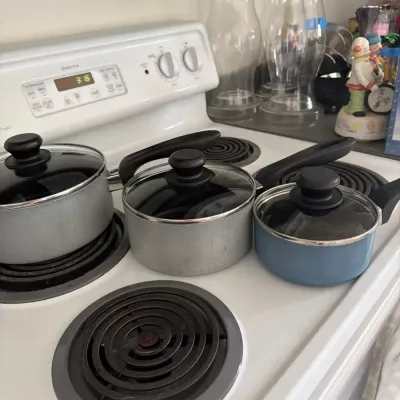 Saucepan Collection with Glass Lids – Assorted Sizes