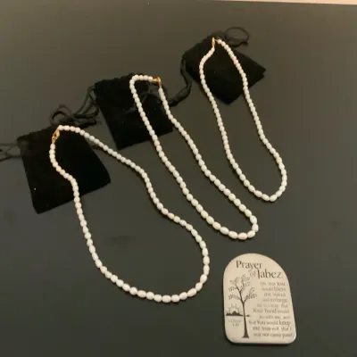 Pearl Style Necklace Lot w/ Velvet Pouches & Prayer of Jabez Pocket Token