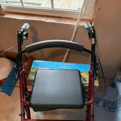 Drive Medical Rollator Walker with Seat & Hand Brakes
