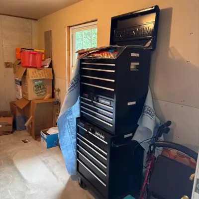 New Heavy Duty Craftsman rolling tool cabinet