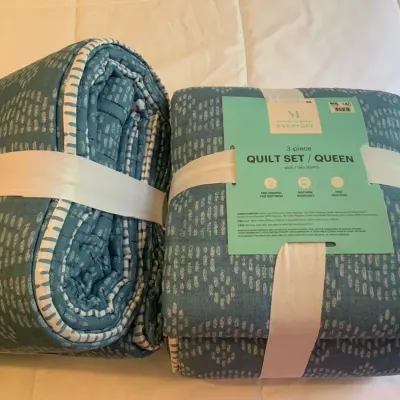 NWT (2) Martha Stewart Everyday 3-Piece Queen Quilt Sets - Teal Geometric Print
