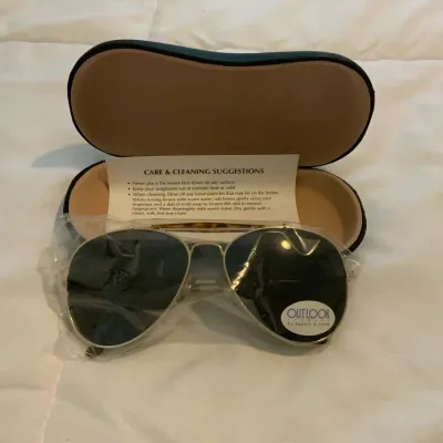 Outlook by Bausch & Lomb Aviator Sunglasses w/ Case, New Old Stock