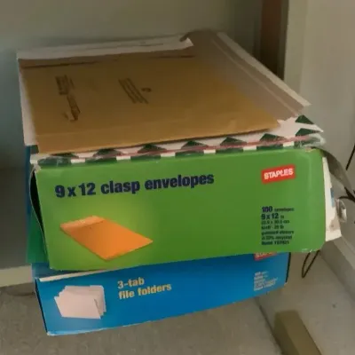 Bulk File Folders, 9” x 12” Clasp Envelopes & Mailing Supplies
