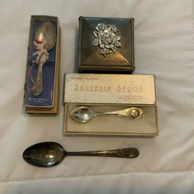 Vintage Souvenir Spoon & Trinket Box Lot - Lunt Sterling, Wm. Rogers, Almar