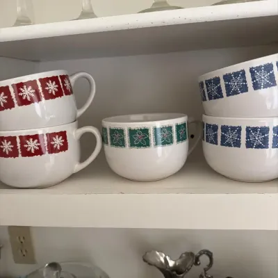 Set of 5 Holiday Snowflake Soup Mugs & Oversized Cups