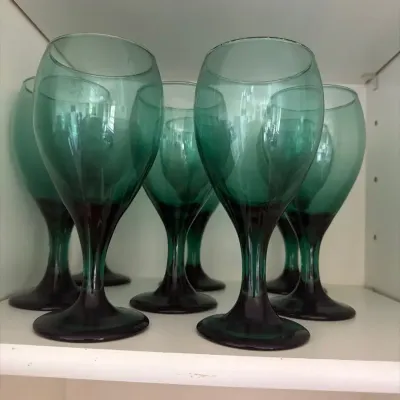 Set of 6 Emerald Green Stemmed Goblets