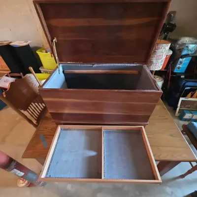 Vintage Cedar Blanket Chest with Lift-Out Tray