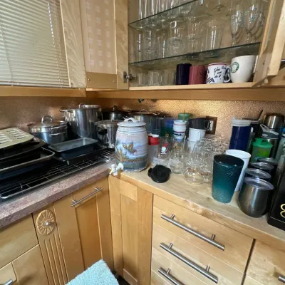 Pots & baking essentials
