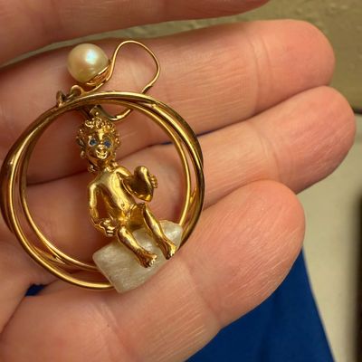 Vintage William Ruser 14k Yellow Gold Pendant and Earring Set
