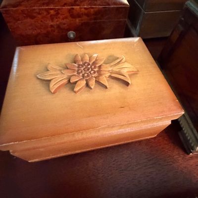 Vintage Music Boxes / Trinket Boxes Lot