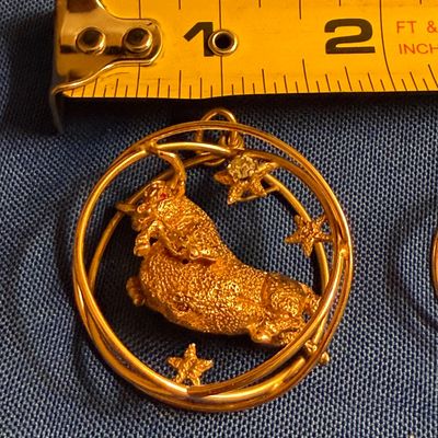 Vintage William Ruser 14k Yellow Gold Pendant and Earring Set