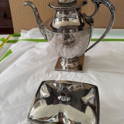 Vintage Silver-Plated Coffee or Tea Pot with Matching Lidded Dish