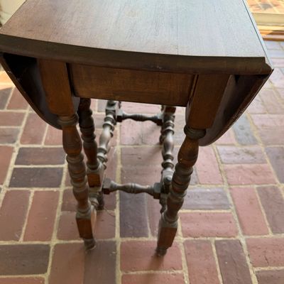 Antique Gate Leg Drop Leaf Table