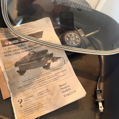 12” Electric Skillet- Black and Decker