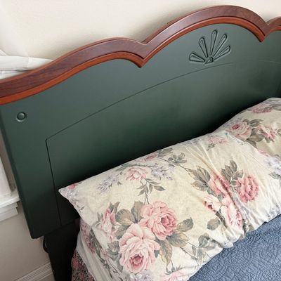 Single Bed with Charming Headboard