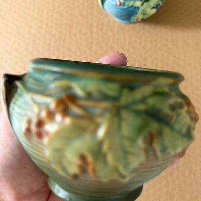 PAiR Roseville Pottery Jardineres