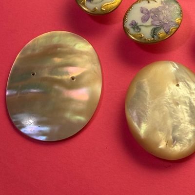 Antique Porcelain Mother of Pearl Buttons / Brooch Parts Lot
