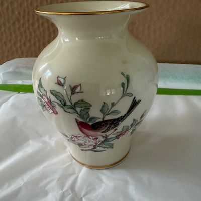 Lenox Serenade Bird & Flower Vase