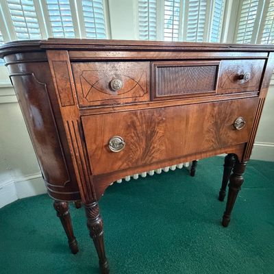 Antique-Style Mahogany Sideboard or Buffet