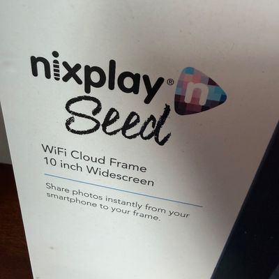 NixPlay Seed WiFi 10” Cloud Frame W/ Box