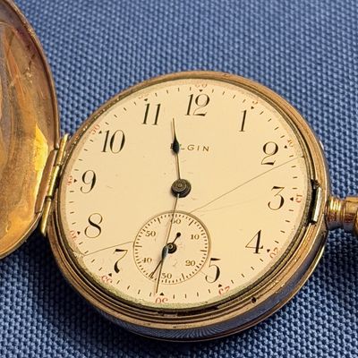 Elgin Women's Antique Gold Pocket Watch