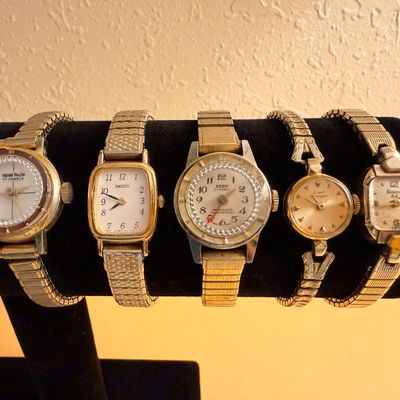 Vintage Ladies Watch Lot Girard Perregaux Certina +++