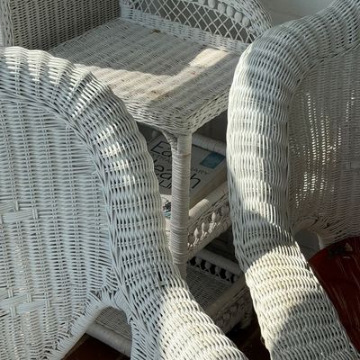 Large White Wicker Lot