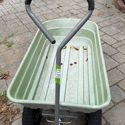 Gorilla Carts - Utility Pull Cart
