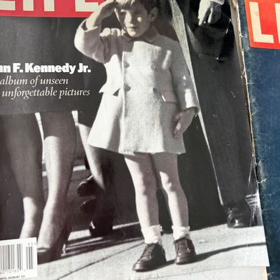 Vintage Kennedy Magazines Lot