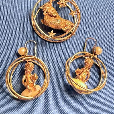 Vintage William Ruser 14k Yellow Gold Pendant and Earring Set