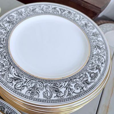 Wedgwood China Setting For 14 Florentine Pattern