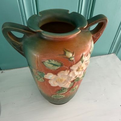 Large Roseville Pottery Urn Vase 988-10