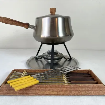 Mid Century Modern fondue Set