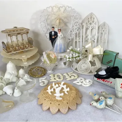 1950s Wedding Cake Topper And Decorating Accessories 
